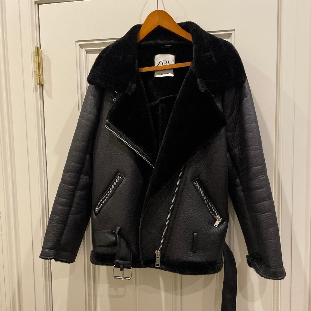 Black leather bomber jacket (warm)
